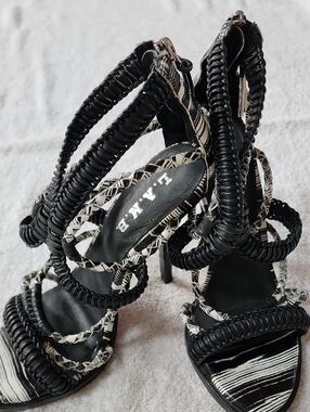 L.A.M.B. Black & White Braided Strappy High Heels Size 6.5 Preowned